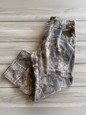 Realtree Camouflage Double Knee Jeans Green Size 38/30 EUC